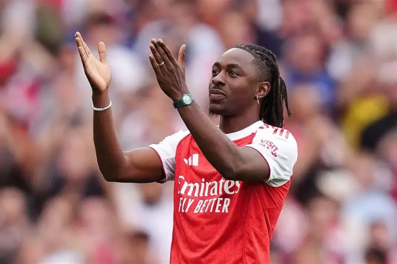 Ebereči Eze na promociji, Arsenal