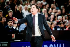 Trener Barselone Ćavi Paskval