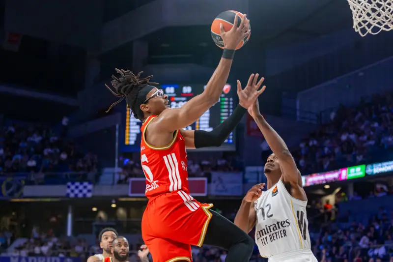 Čima Moneke je bio među boljima u porazu Crvene zvezde u Madridu, protiv Reala