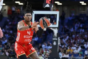 Čima Moneke, Crvena zvezda