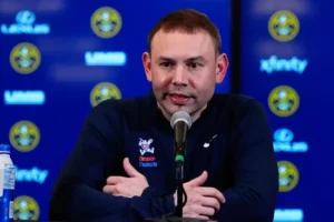 Trener Denver Nagetsa Dejvid Adelman posle meča sa Minesotom