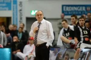 Košarkaški klub Partizan se oprostio od Duška Vujoševića