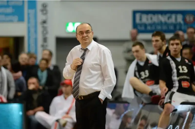 Košarkaški klub Partizan se oprostio od Duška Vujoševića