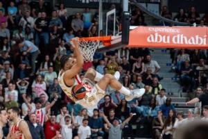 Džordan Nvora, Crvena zvezda