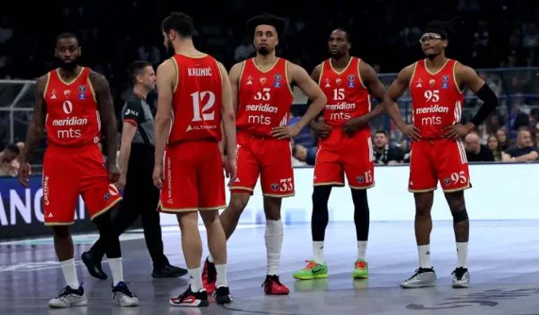 Košarkaši Crvene zvezde posle poraza od Partizana