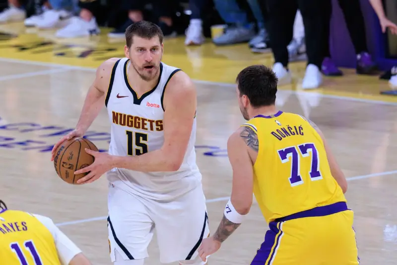 Nikola Jokić i Luka Dončić u duelu