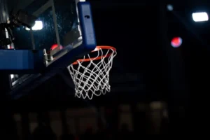 Košarka, obruč, kao pokrivalica