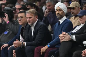 Predsednik Partizana Ostoja Mijailović na meču sa Fenerbahčeom, u Istanbulu