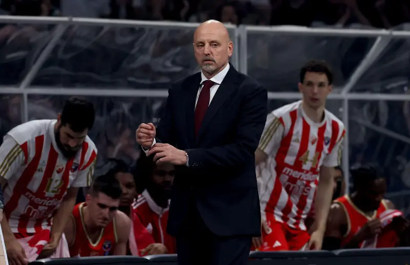 Trener Crvene zvezde Saša Obradović na meču protiv Partizana, u ABA ligi
