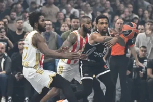 Košarkaš Partizana Sterling Braun u meču sa Crvenom zvezdom