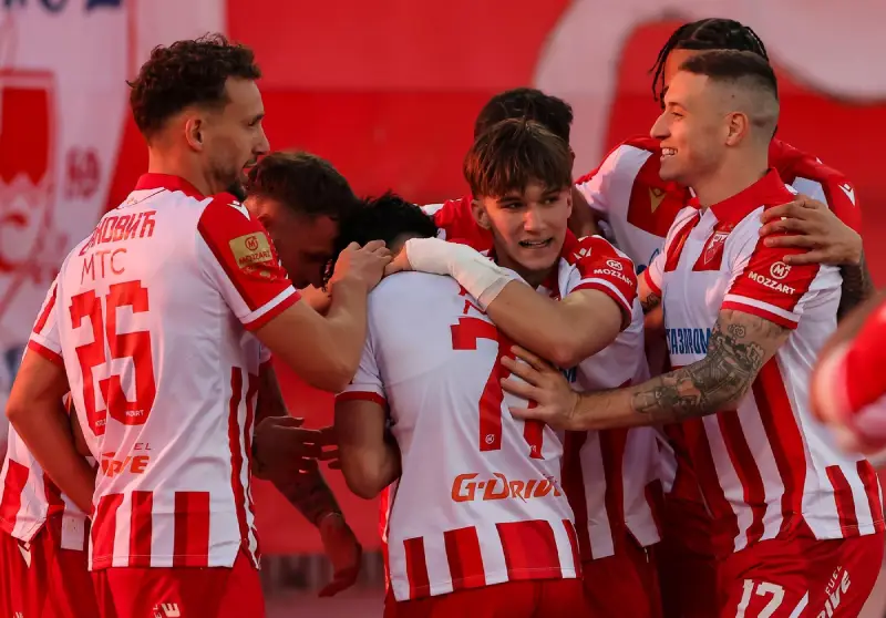 Slavlje igrača Crvene zvezde posle gola u meču sa Partizanom