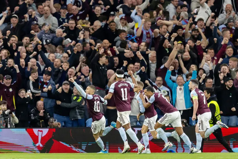 Fudbaleri Aston VIle savladali su Notingem Forest s 4:0 i plasirali se u finale Lige Evrope