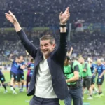 Trener Intera Kristijan Kiv, posle meča sa Parmom proslavlja osvajanje Skudeta
