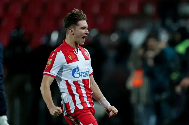Vasilije Kostov iz Crvene zvezde prelazi u Arsenal