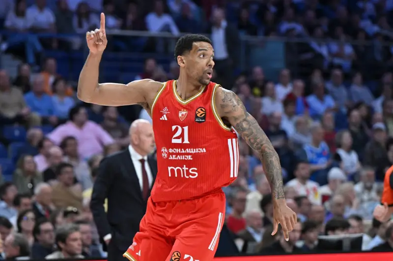 Centar Crtvene zvezde Džoel Bolomboj blizu prelaska u Olimpiju Milano