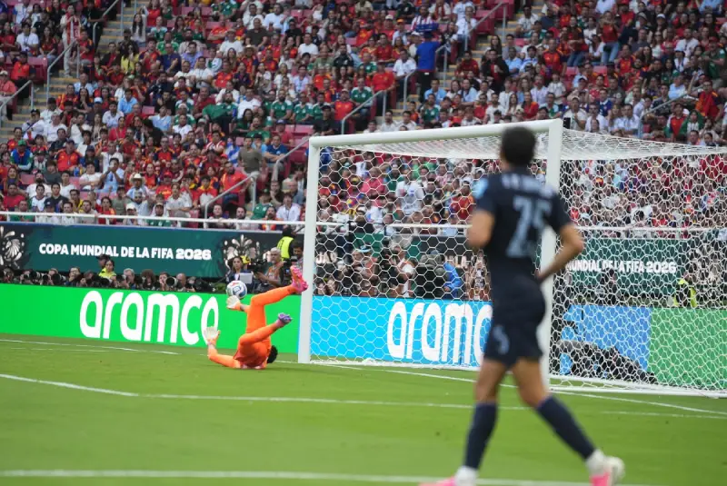 Golman Urugvaja Fernando Muslera primio je početnički gol protiv Španije Foto: Profimedia