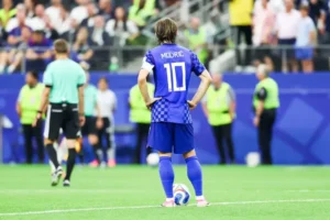 Luka Modrić je bio među najgorim igračima Hrvatske u meču s Hrvatskom Foto: Profimedia